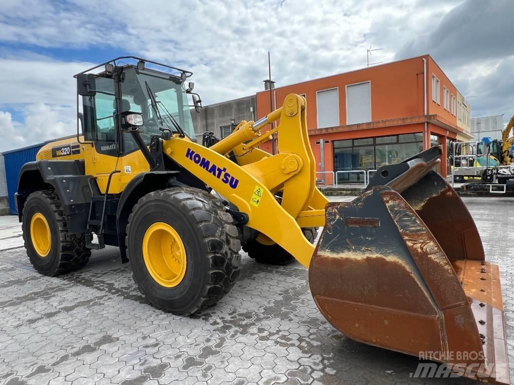 Komatsu WA320-7  휠로우더