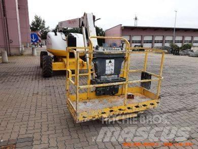 JLG 600 AJ 관절형 전동이동 리프트