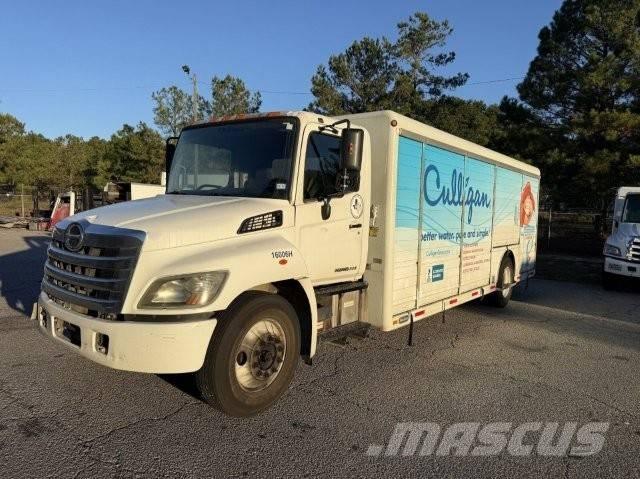 Hino 338 음료 배달 트럭