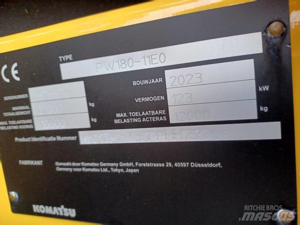 Komatsu PW180-11E0  휠 굴삭기
