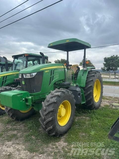 John Deere 6120 E 트랙터
