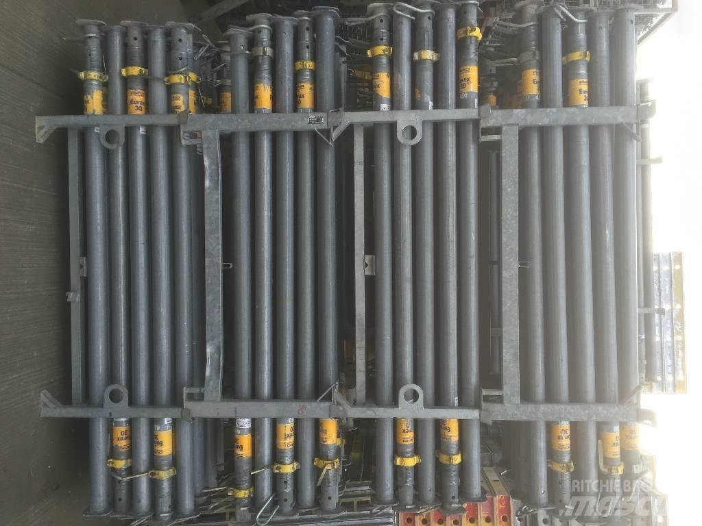  Doka Eurex 30-450 발판 장비