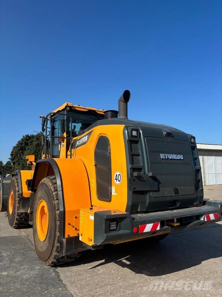 Hyundai HL 970 A  휠로우더