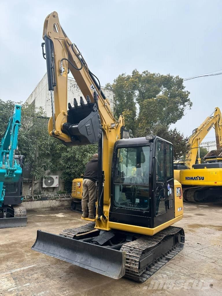 CAT 305.5 소형 굴삭기 7톤 미만
