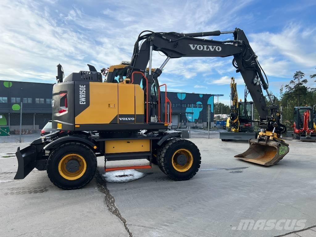 Volvo EWR150E  휠 굴삭기
