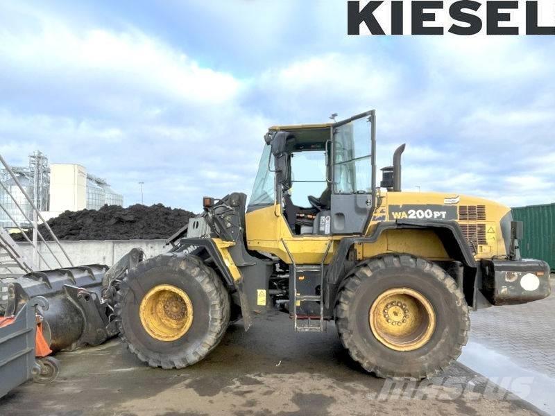 Komatsu WA 200 PT-5  휠로우더