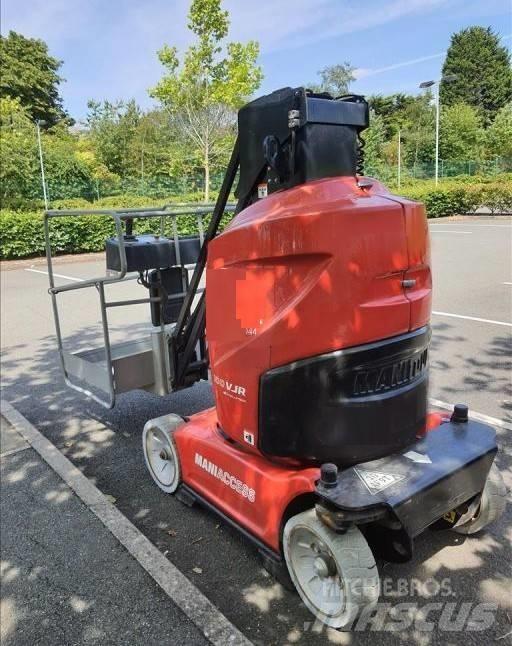 Manitou 100 VJR 인원/화물 앨리베이터