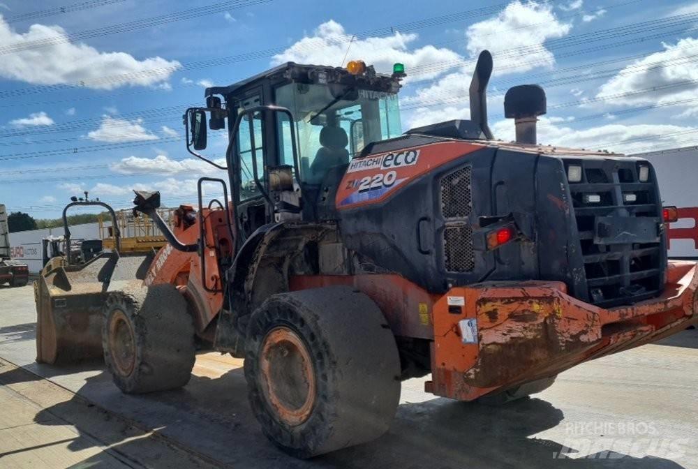 Hitachi ZW 220-6  휠로우더