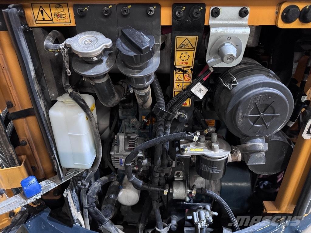 Hyundai R25Z-9 AK 소형 굴삭기 7톤 미만