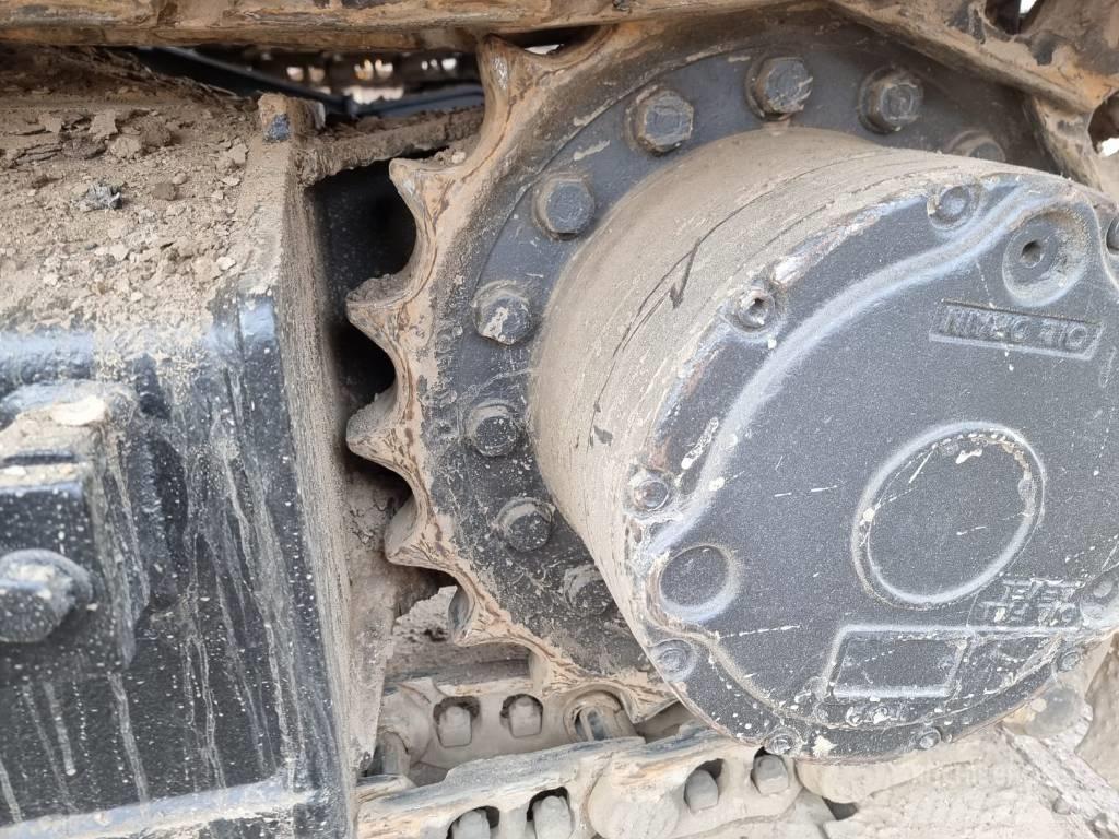 JCB JS 130 LC 대형 굴삭기 29톤 이상