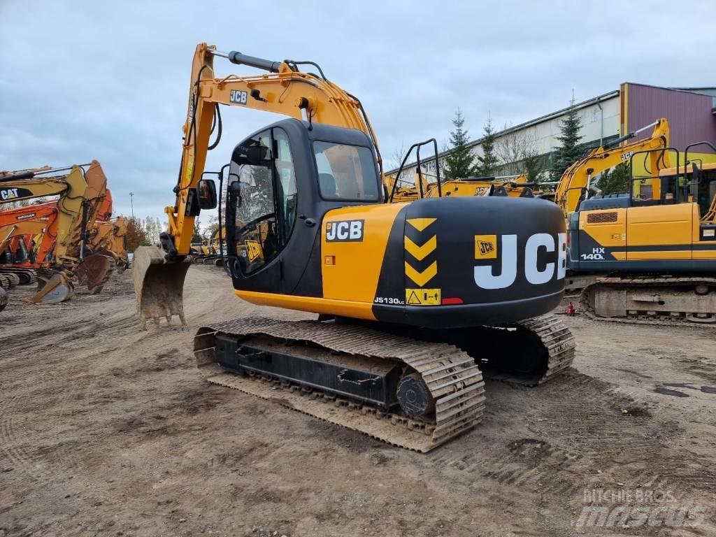 JCB JS 130 LC 대형 굴삭기 29톤 이상