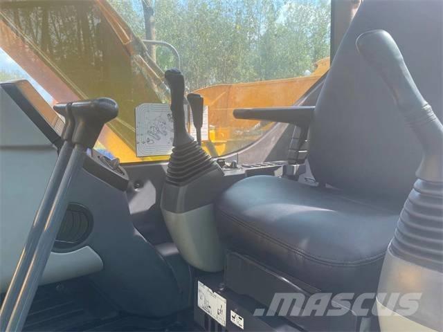 Komatsu PC 60-8 대형 굴삭기 29톤 이상