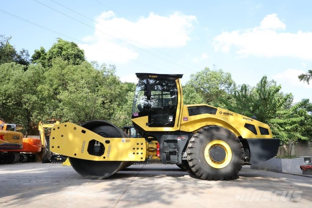 Bomag BW 226 BVC-5 트윈 드럼 롤러