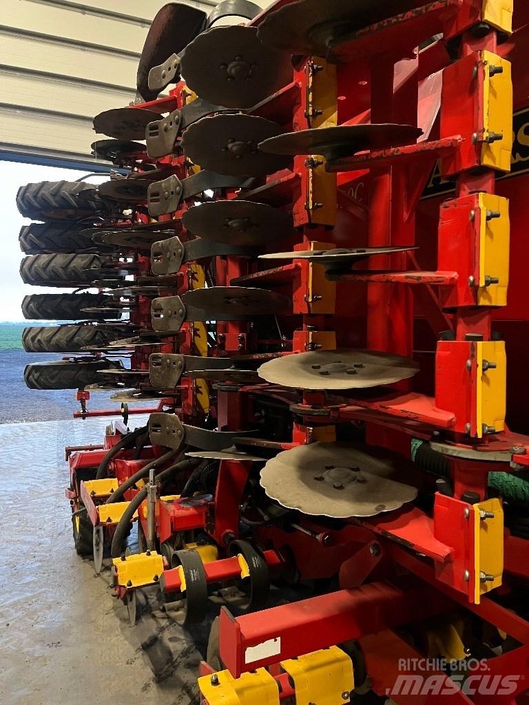 Väderstad Rapid 600c 드릴