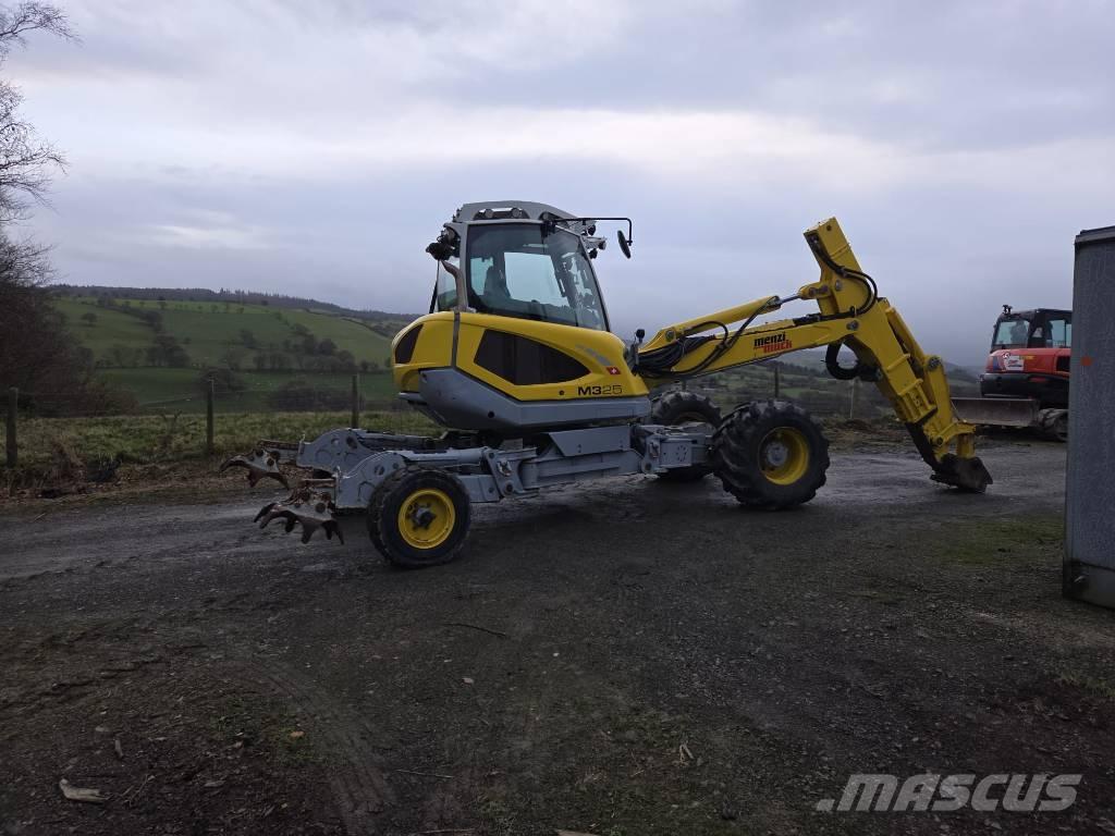 Menzi Muck M325 특수 굴삭기
