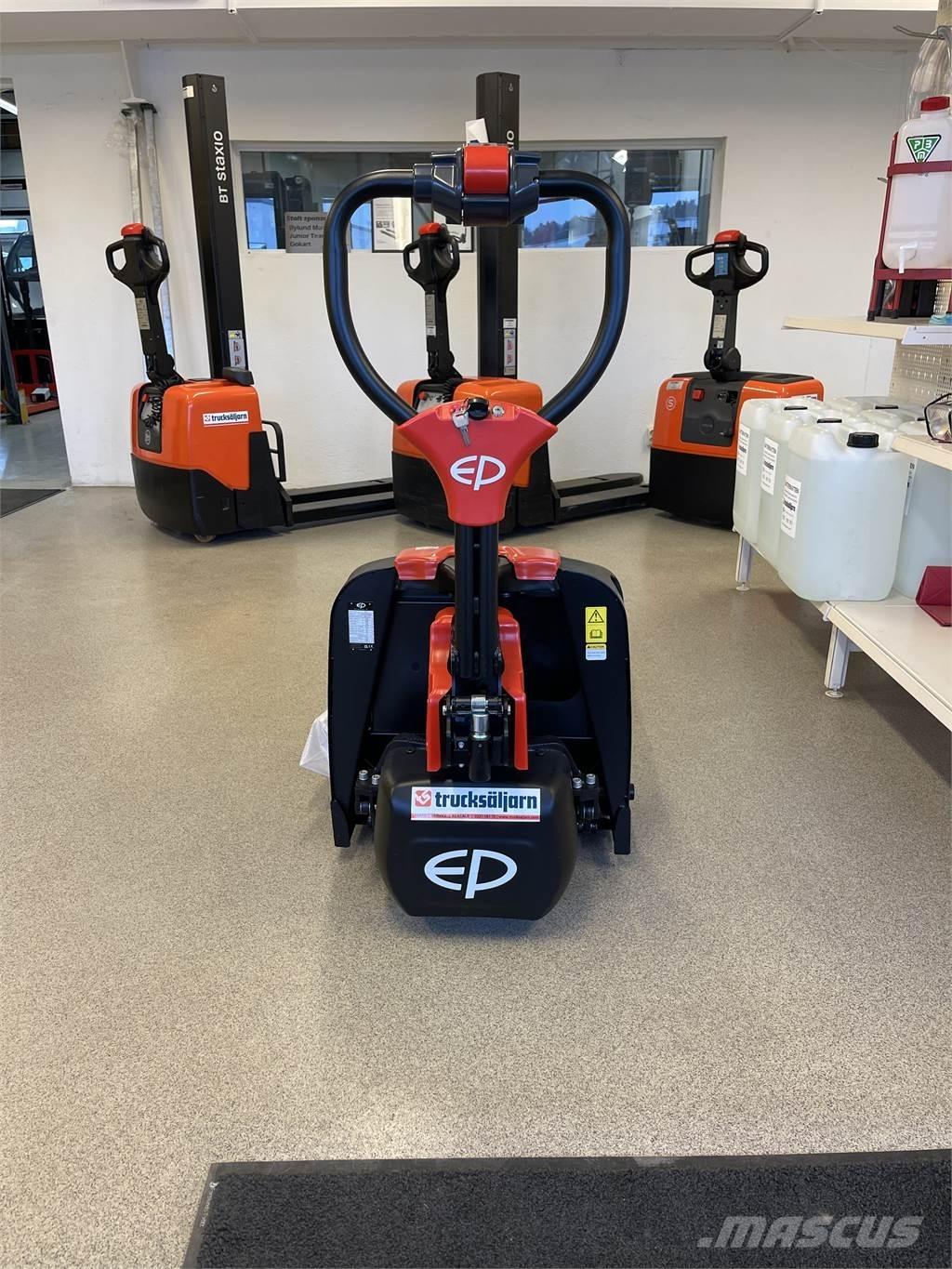 EP Equipment F4 포크리프트
