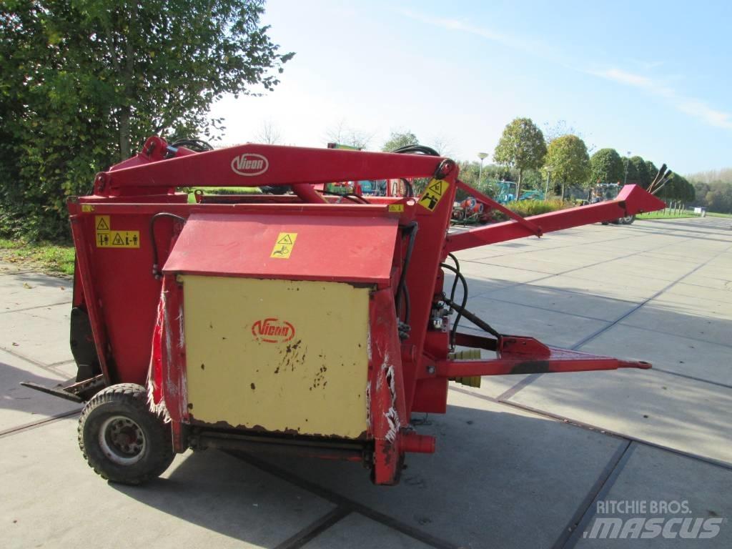 Vicon LDM 3500 사료 공급기