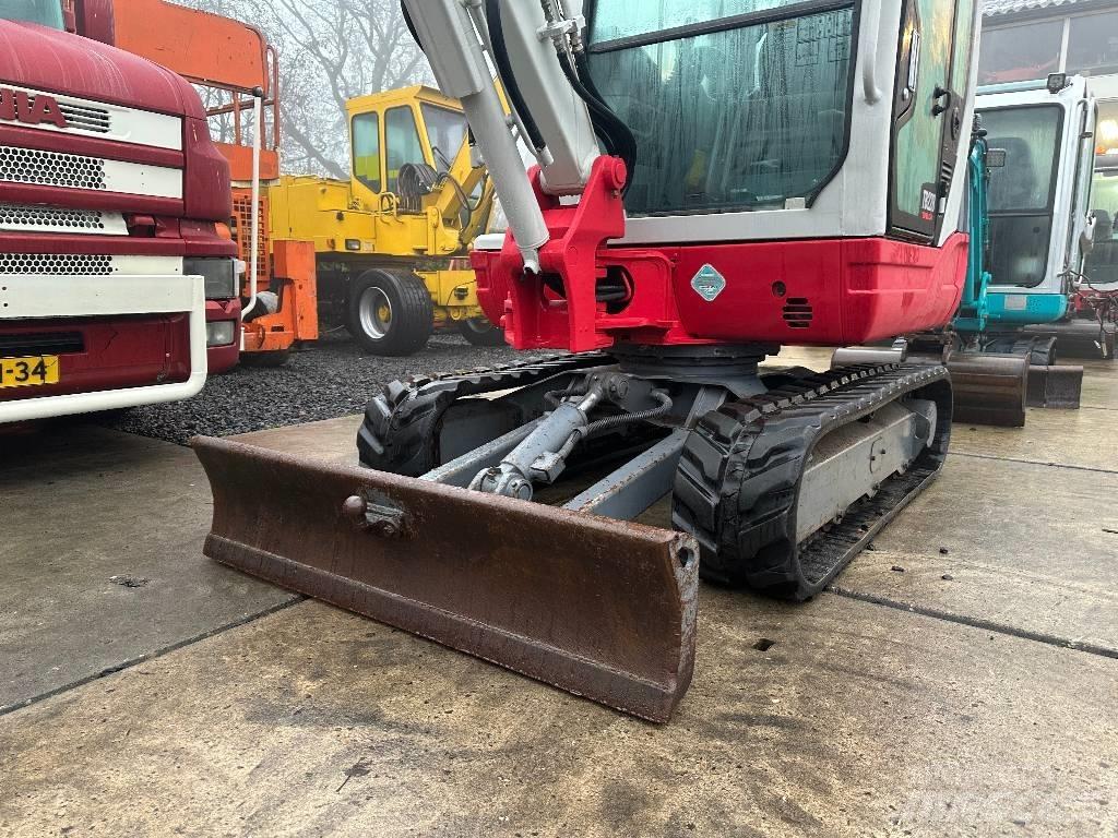 Takeuchi TB228 소형 굴삭기 7톤 미만