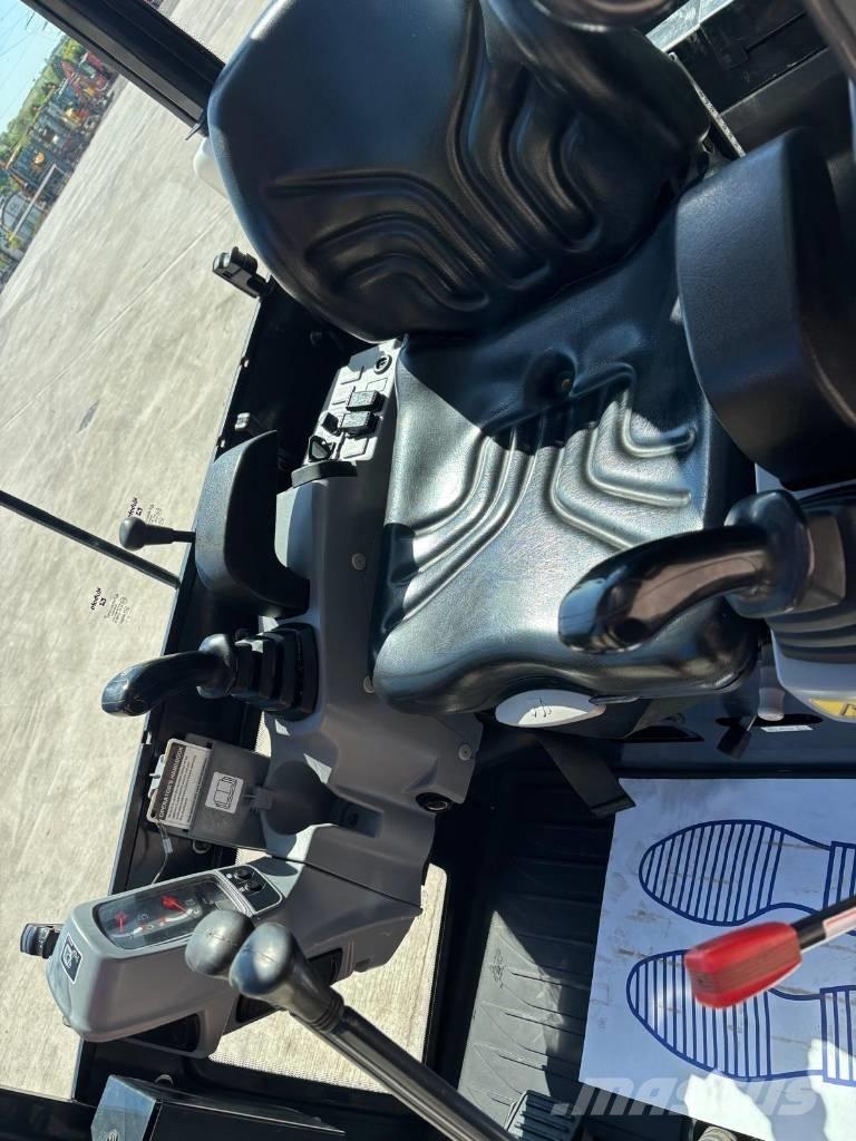 Kubota KX 015-4 소형 굴삭기 7톤 미만