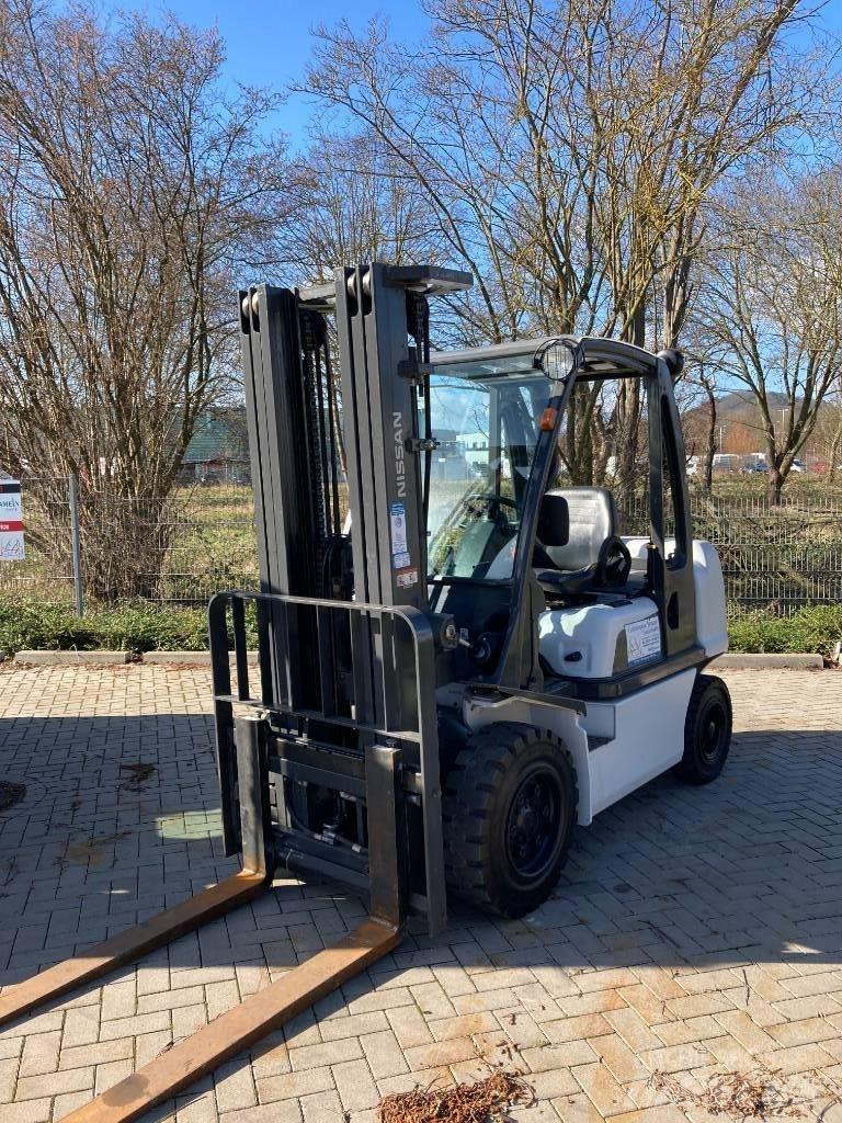 Nissan YG1D2A32Q 디젤 지게차