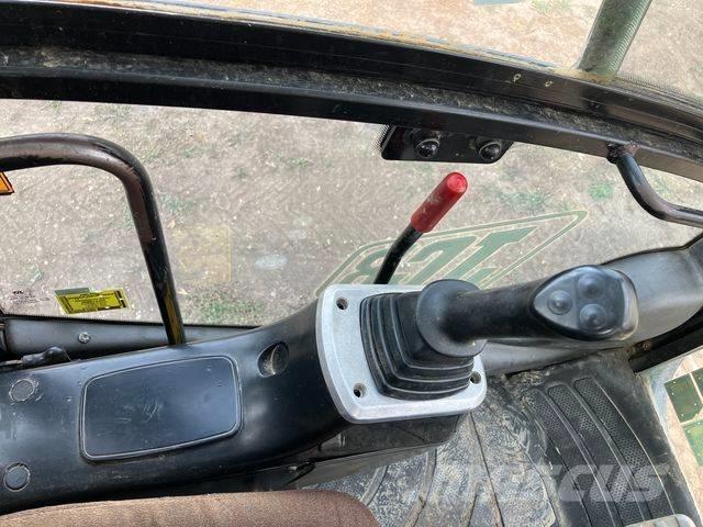 JCB JS 210 LC 대형 굴삭기 29톤 이상