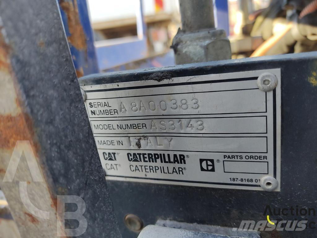 CAT AP 255 E 아스팔트 포장장비