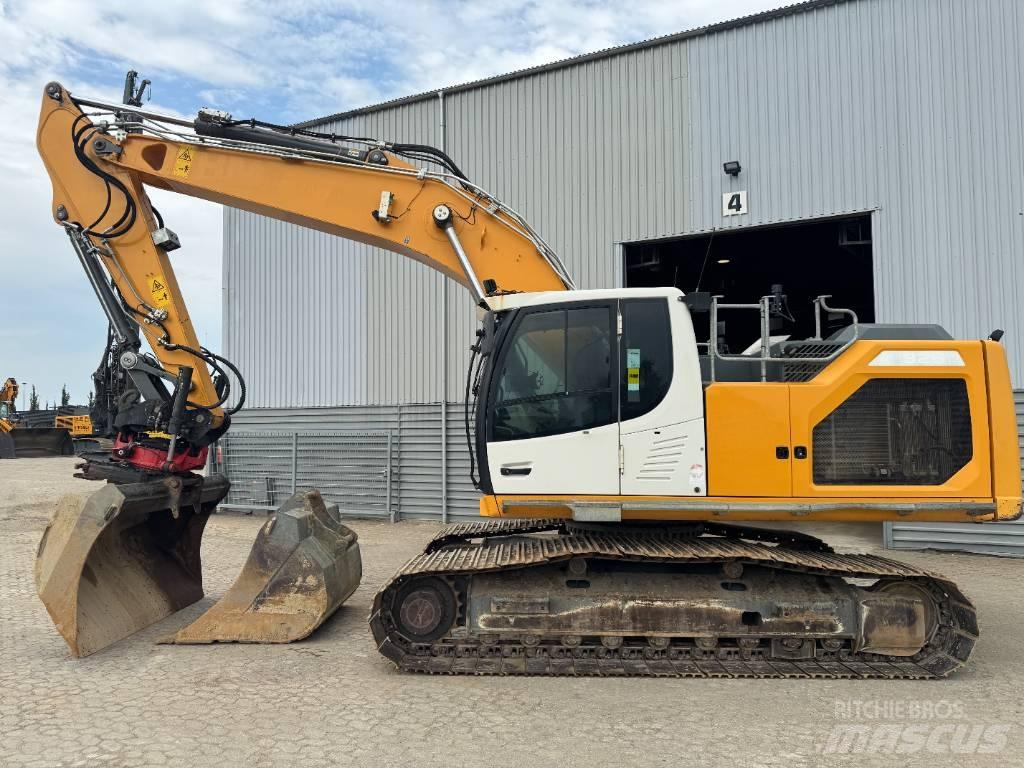 Liebherr R 926 LC 대형 굴삭기 29톤 이상