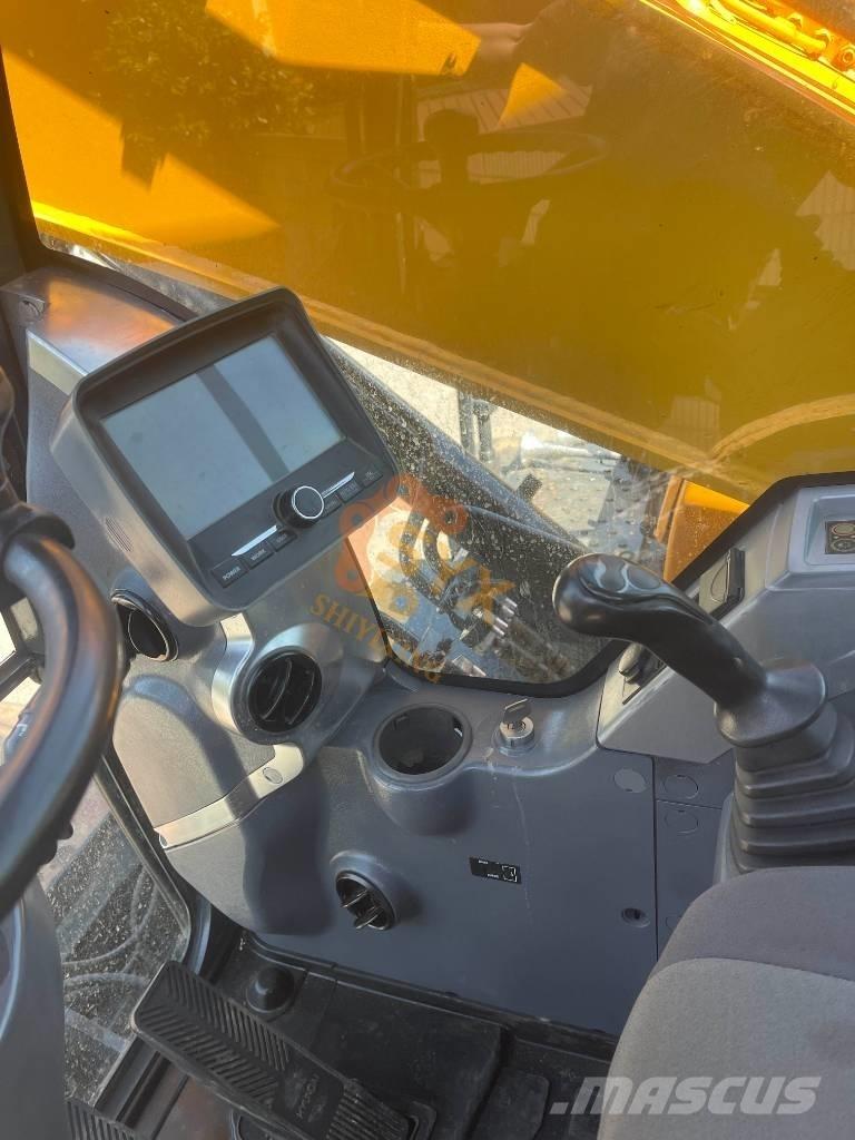 Hyundai 210W-9  휠 굴삭기