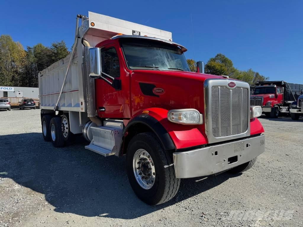 Peterbilt 567 덤프 트럭