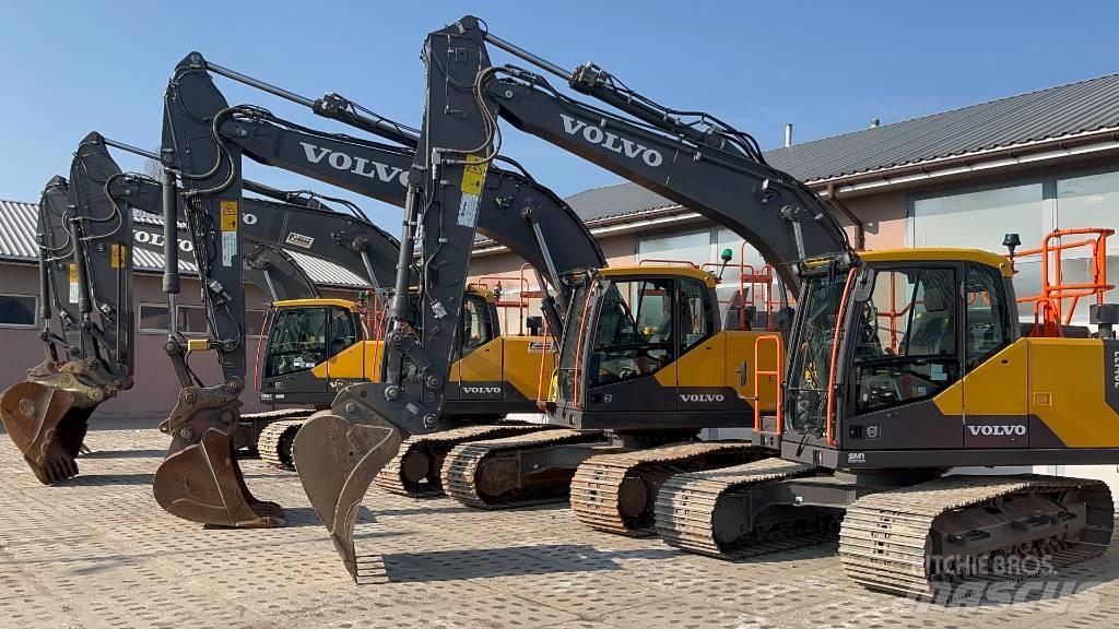 Volvo EC 220 E 대형 굴삭기 29톤 이상