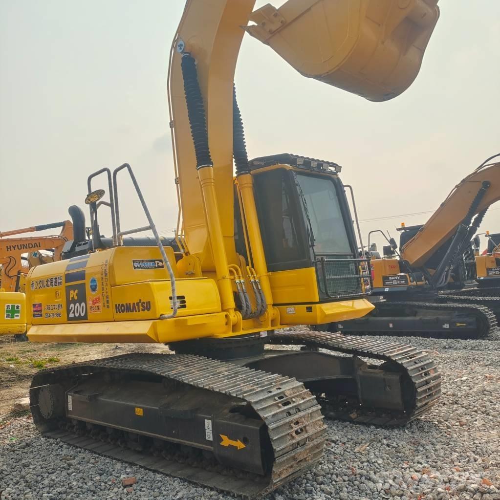 Komatsu PC200-8 대형 굴삭기 29톤 이상