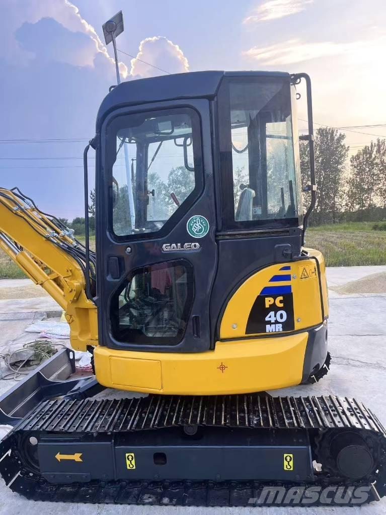 Komatsu PC 40 MR 소형 굴삭기 7톤 미만