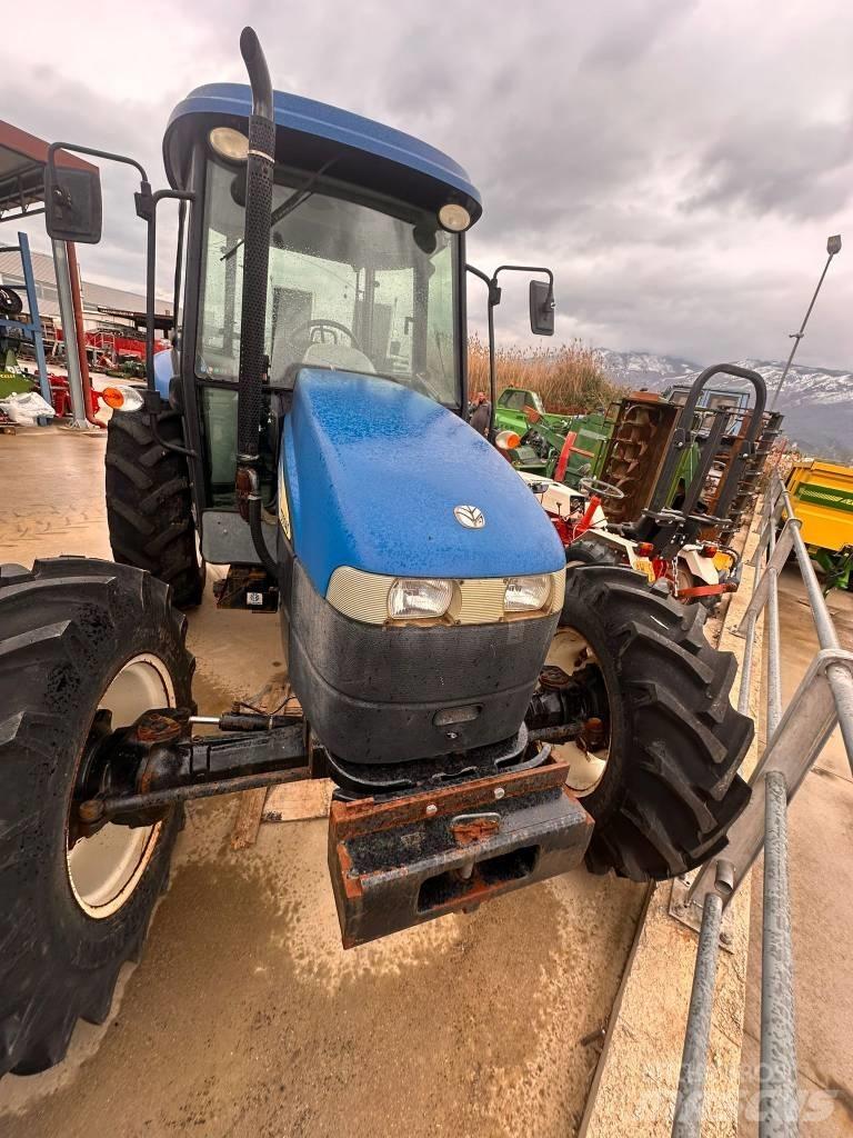 New Holland TD 5040 트랙터