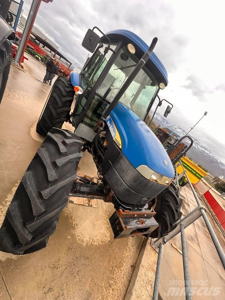 New Holland TD 5040 트랙터