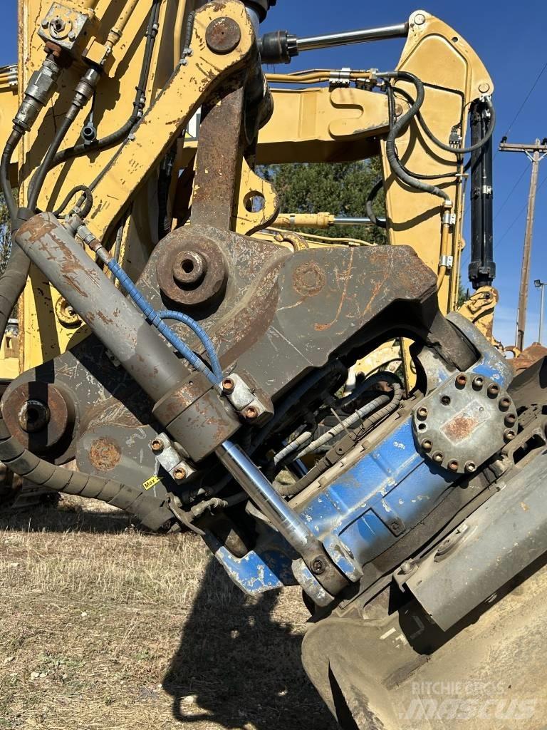 CAT 323 EL 대형 굴삭기 29톤 이상