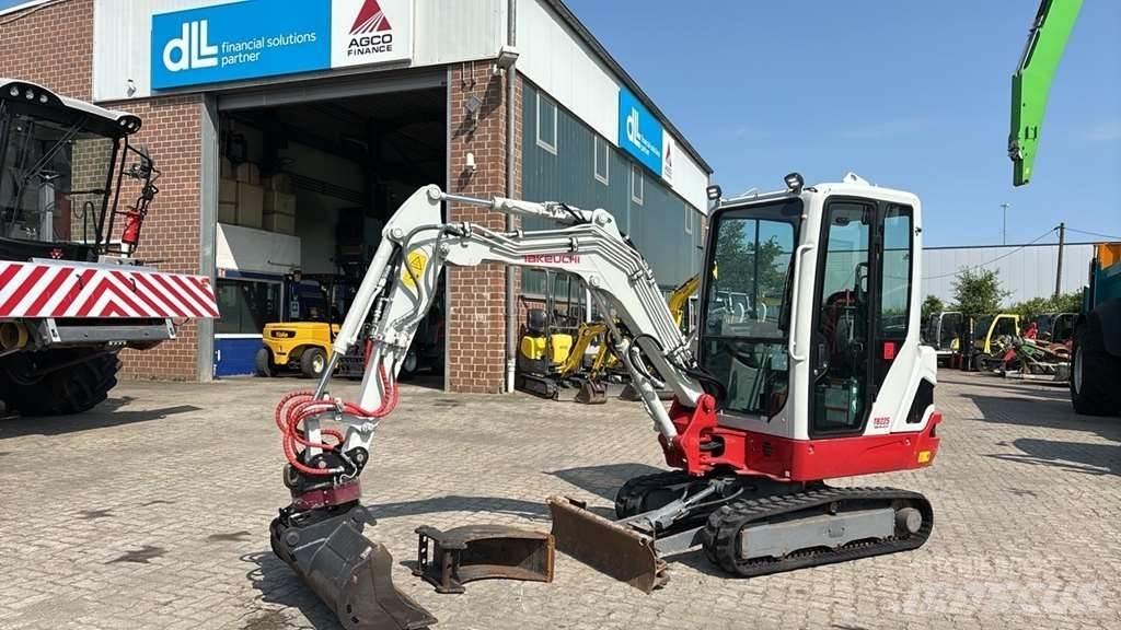 Takeuchi TB225 소형 굴삭기 7톤 미만