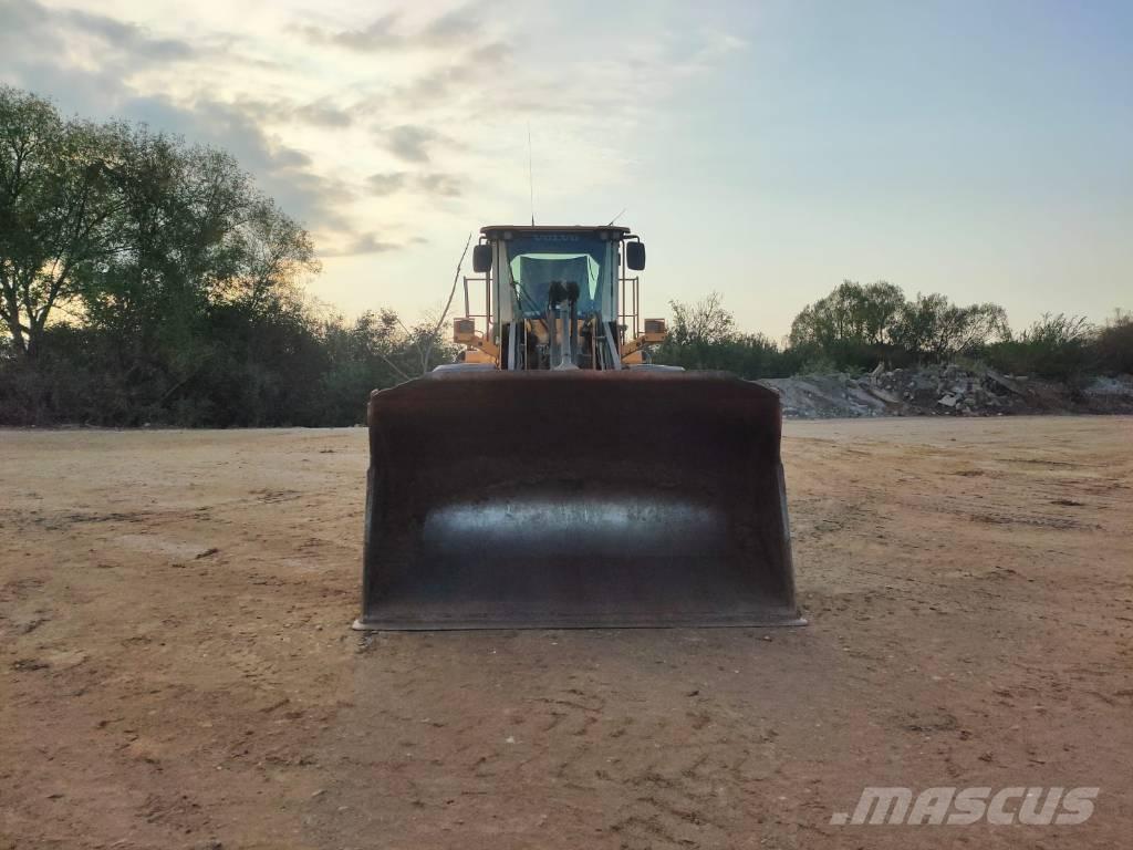 Volvo L 110 G 궤도식 로우더