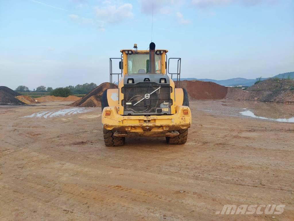 Volvo L 110 G 궤도식 로우더