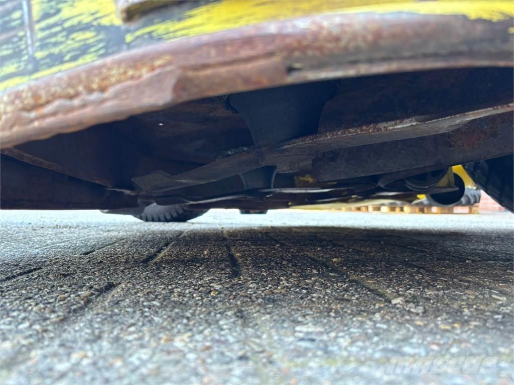 John Deere 4200 소형 트랙터