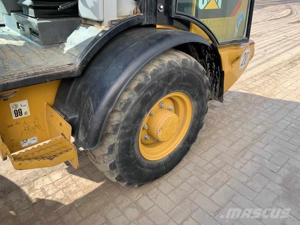 CAT 906  휠로우더