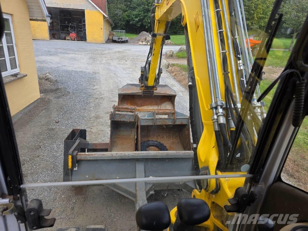 Wacker Neuson 8003 중형굴삭기 7톤-28톤