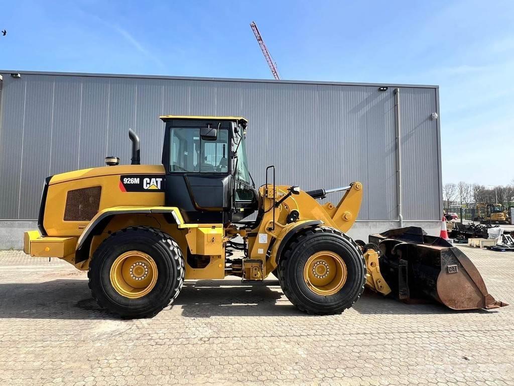 CAT 926M  휠로우더