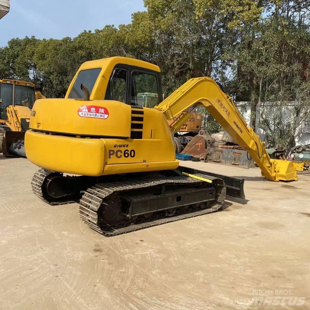 Komatsu PC 60 중형굴삭기 7톤-28톤