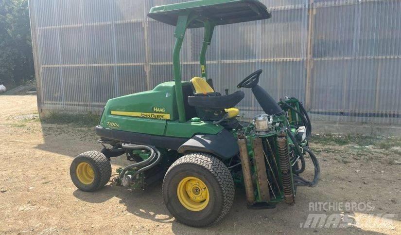 John Deere 7700A 페어웨이 잔디깎기