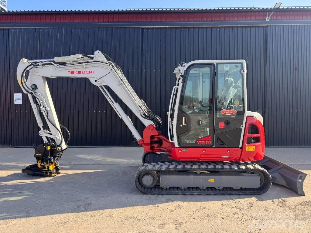 Takeuchi TB 370 중형굴삭기 7톤-28톤