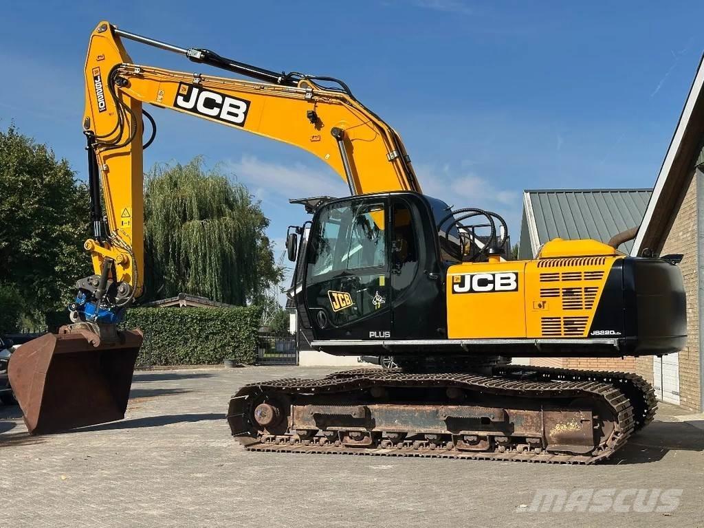 JCB JS220LC plus 대형 굴삭기 29톤 이상