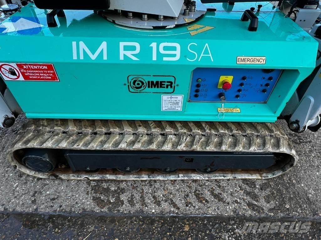 Imer R19SA D 관절형 전동이동 리프트