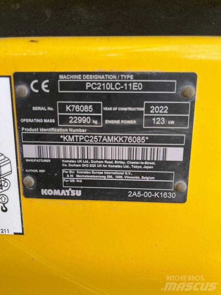 Komatsu PC210LC-11E0 대형 굴삭기 29톤 이상