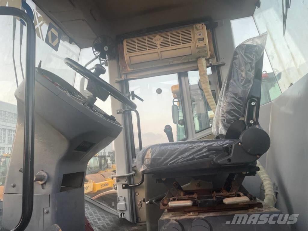 XCMG XS 223 J 싱글 드럼 롤러