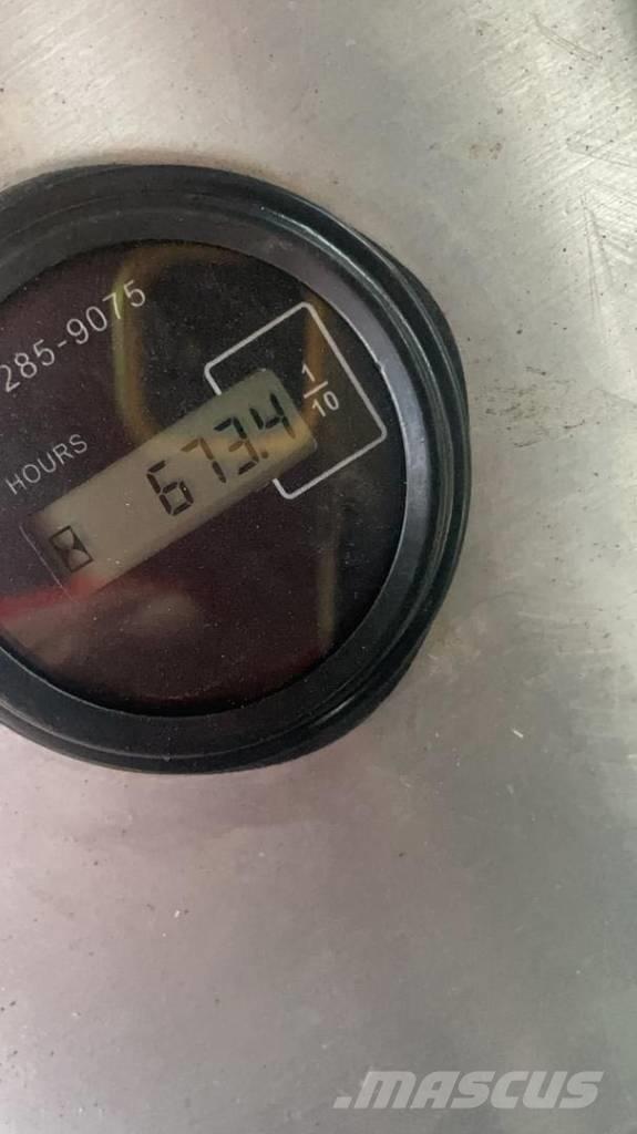 XCMG XS 223 J 싱글 드럼 롤러